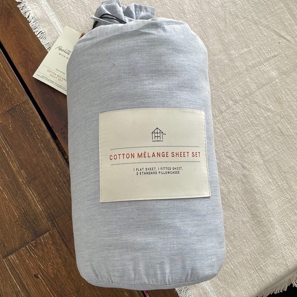 New with tags size full cotton mélange sheet set